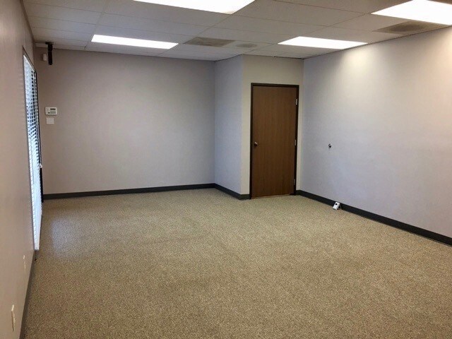 More Photos Of 2200 E 104th Ave, Thornton Office For Lease