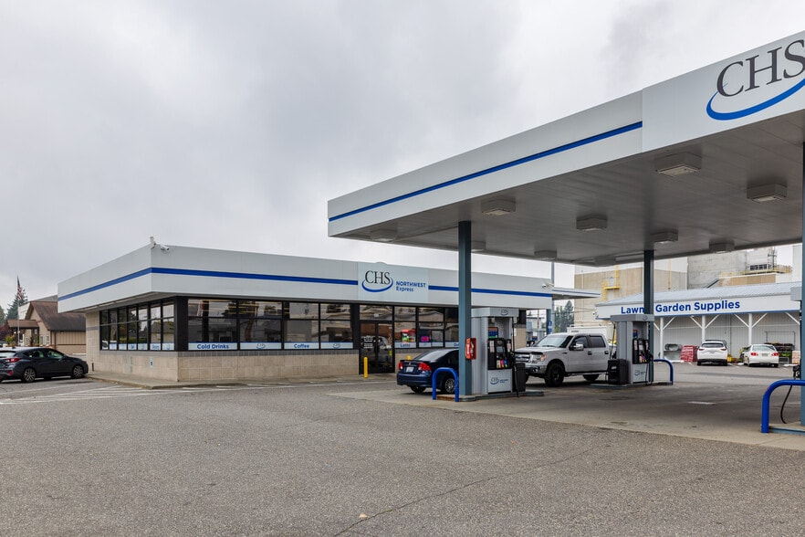 Primary Photo Of 300 Main St, Lynden Service Station For Sale