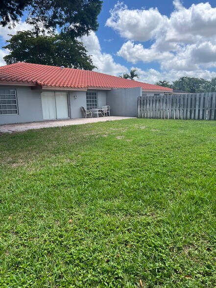 More Photos Of 3310 NW 90th Ave, Coral Springs Multifamily For Sale