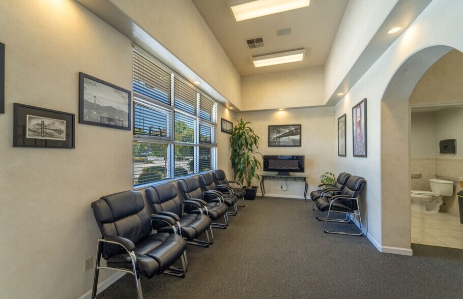 More Photos Of 1444 W Main St, Ripon Medical For Lease