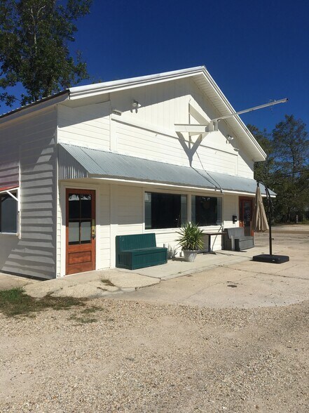 More Photos Of 302 Highway 22 W, Madisonville Restaurant For Sale