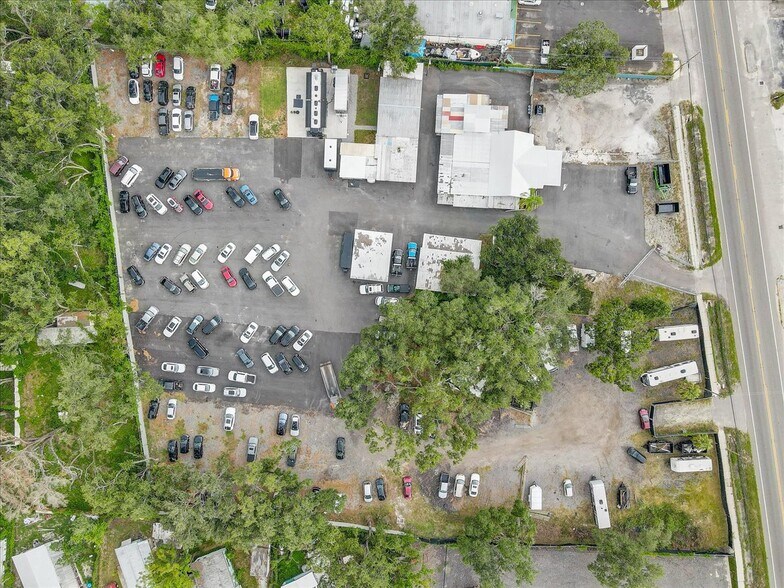 More Photos Of 11309 E US Highway 92, Seffner Warehouse For Sale