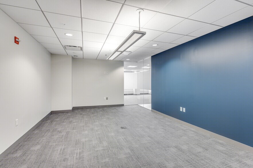 More Photos Of 1101 14th St NW, Washington Office For Lease