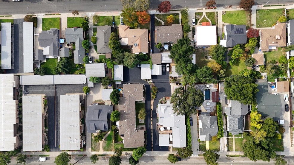 More Photos Of 147 N Myrtle Ave, Monrovia Apartments For Sale