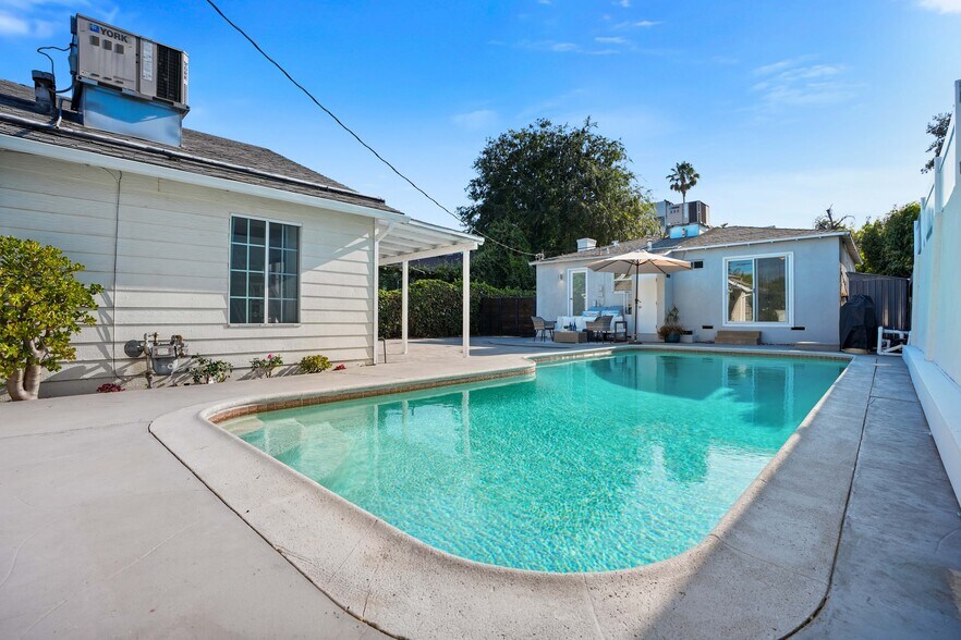 More Photos Of 5438 Colfax Ave, North Hollywood Multifamily For Sale