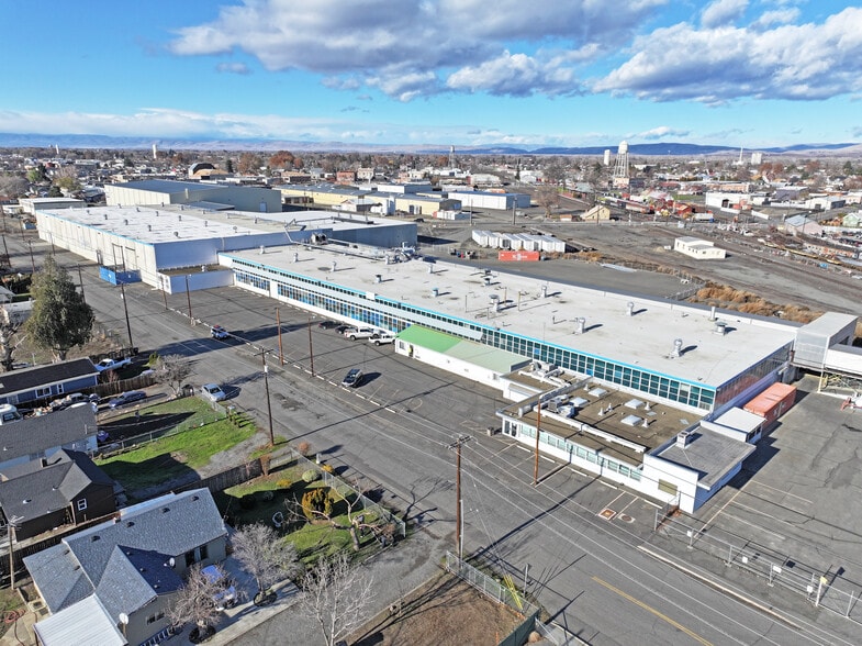 More Photos Of 45 E 3rd Ave, Toppenish Manufacturing For Sale