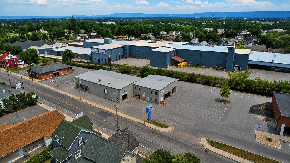 More Photos Of 916-926 S Potomac St, Hagerstown Service For Lease