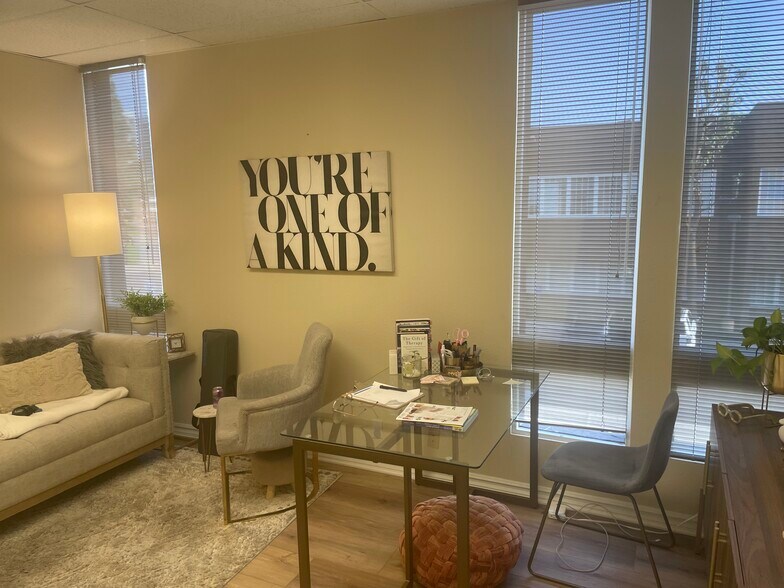 More Photos Of 1101 Dove St, Newport Beach Office For Lease