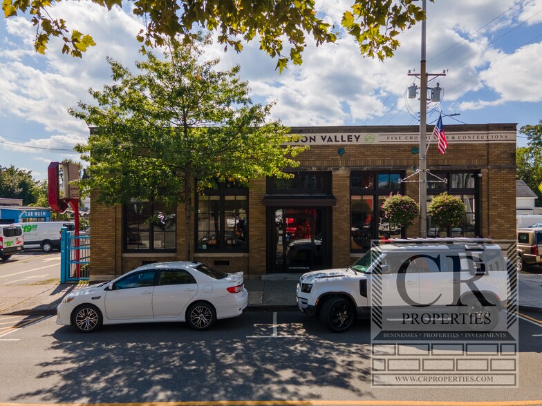 More Photos Of 269 Main St, Beacon Storefront For Sale