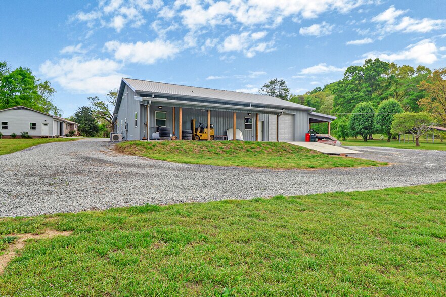 More Photos Of 148 Porter Ln, Spring City Specialty For Sale