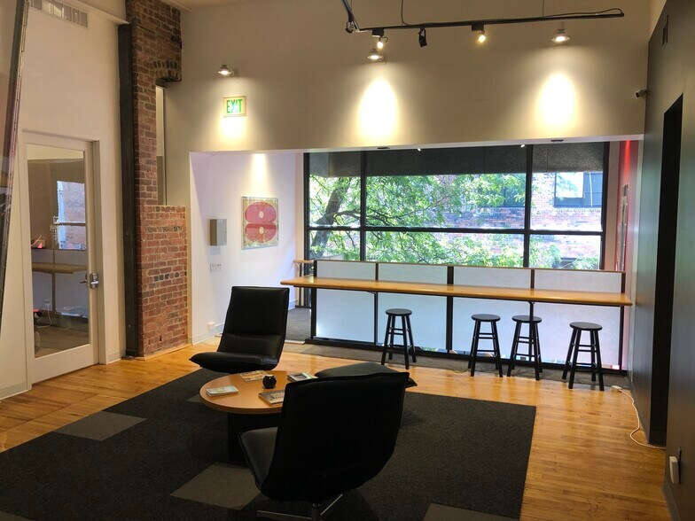 More Photos Of 516 3rd St, Des Moines Office For Lease