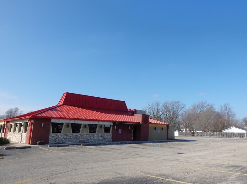 More Photos Of 1555 E Main St, Galesburg Fast Food For Lease