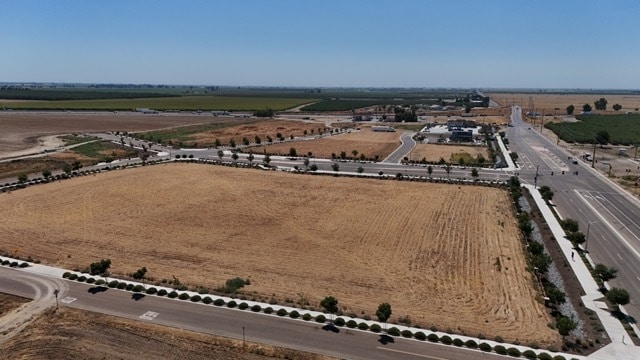 More Photos Of 8570 W Caldwell Ave, Visalia Land For Sale