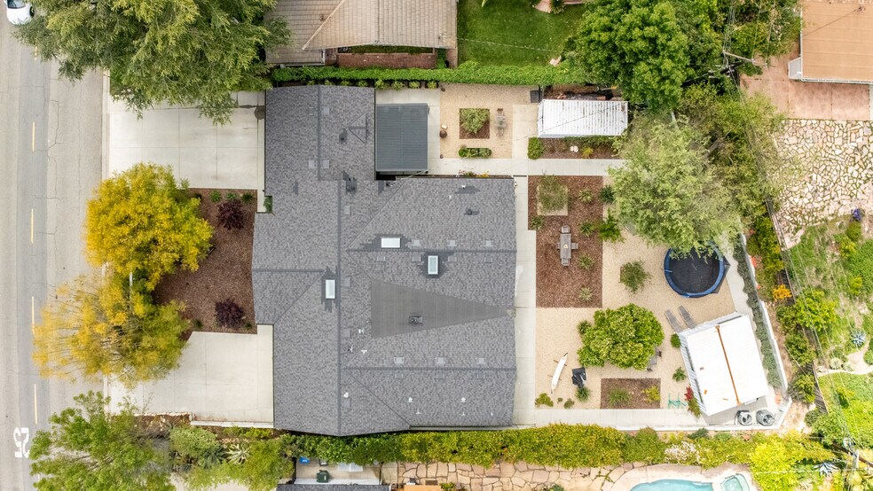 More Photos Of 1865 El Monte Dr, Thousand Oaks Apartments For Sale
