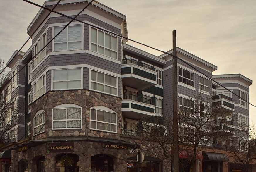 More Photos Of 2662 4th Av W, Vancouver Apartments For Sale