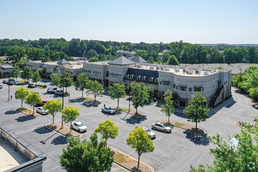 More Photos Of 7130 Buford Hwy, Atlanta Unknown For Sale