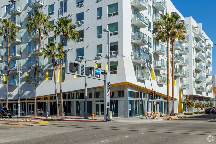 More Photos Of 330 E 3rd St, Long Beach Apartments For Lease