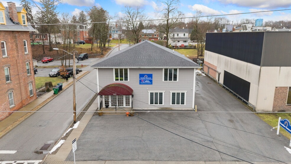 More Photos Of 2622 South Ave, Wappingers Falls Office For Sale