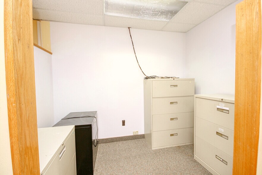 More Photos Of 509 Stillwells Corner Rd, Freehold Medical For Lease