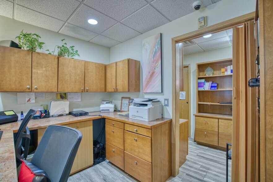 More Photos Of 1715 15th St, Boulder Storefront Retail Office For Sale