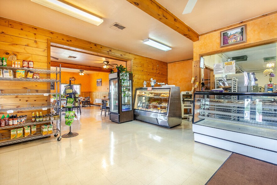 More Photos Of 14836 OR-38, Elkton Restaurant For Sale
