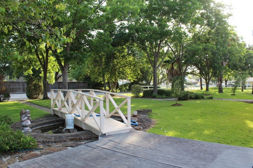 More Photos Of 308 Preston Ave, Pasadena Religious Facility For Sale