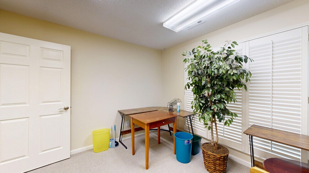 More Photos Of 1320 Wynnton Rd, Columbus Office For Lease