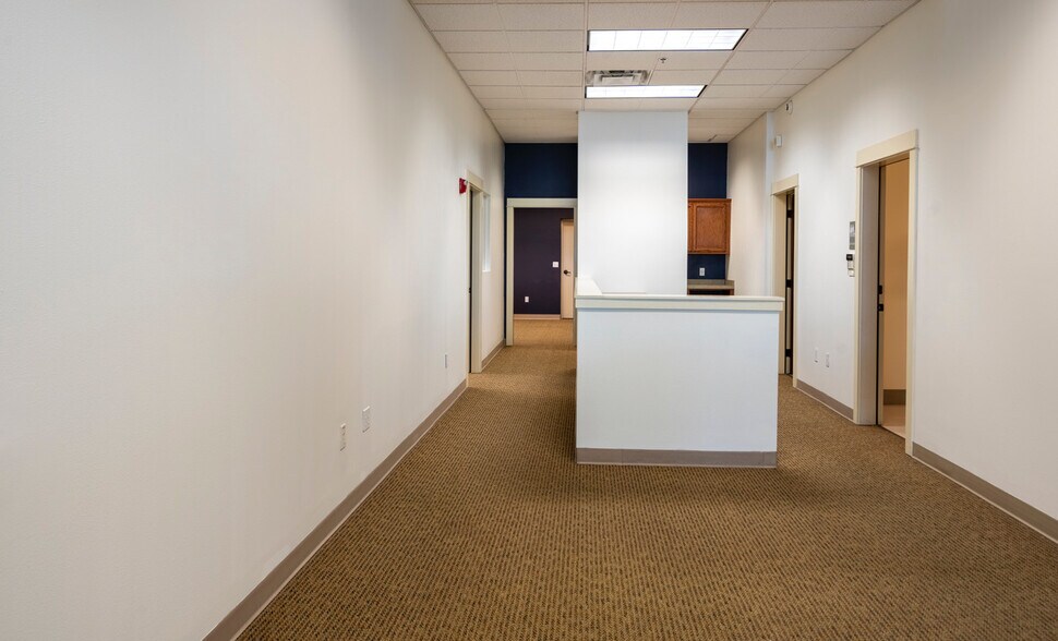 More Photos Of 180 Lithia Way, Ashland Office Residential For Sale