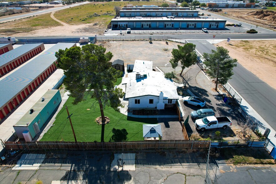 More Photos Of 13519 John Glenn Rd, Apple Valley Office For Lease