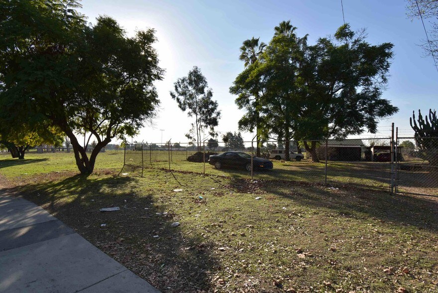 More Photos Of 2445 N Towne Ave, Pomona Land For Sale