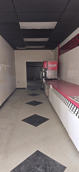 More Photos Of 604 G L Smith St, Morgantown Restaurant For Lease
