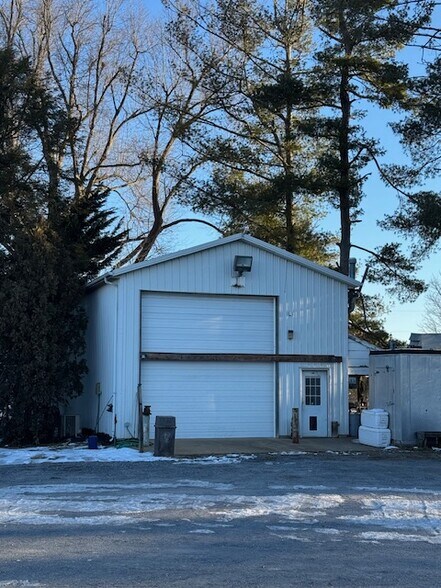 More Photos Of 2591 Lyndhurst Rd, Waynesboro Flex For Sale