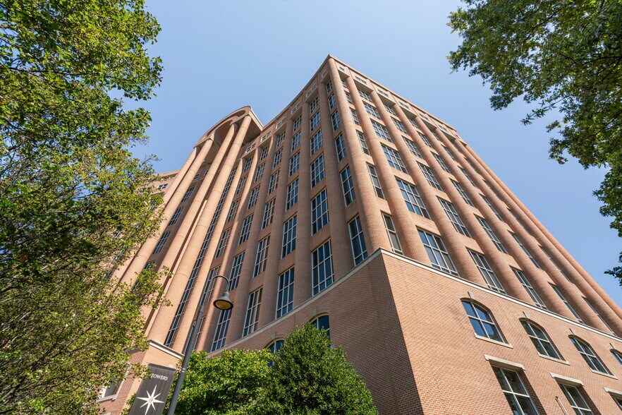 More Photos Of 8000 Towers Crescent Dr, Vienna Office For Lease