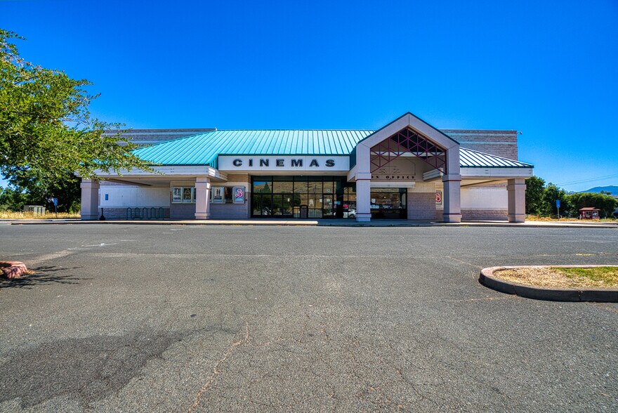 More Photos Of 52 Soda Bay Rd, Lakeport Movie Theatre For Sale