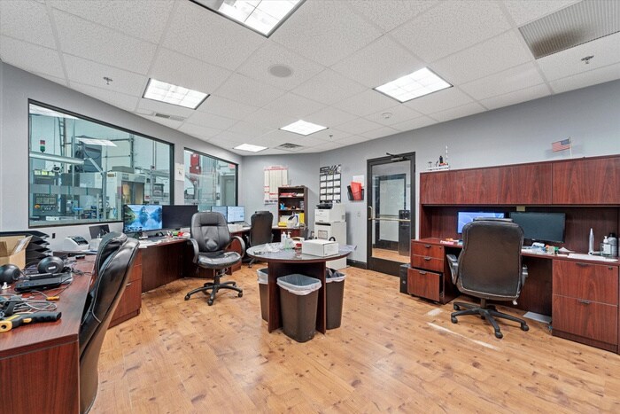 More Photos Of 301-315 Camars Dr, Warminster Township Light Manufacturing For Sale