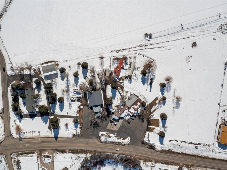 More Photos Of 900 S Highway 39, Huntsville Restaurant For Sale