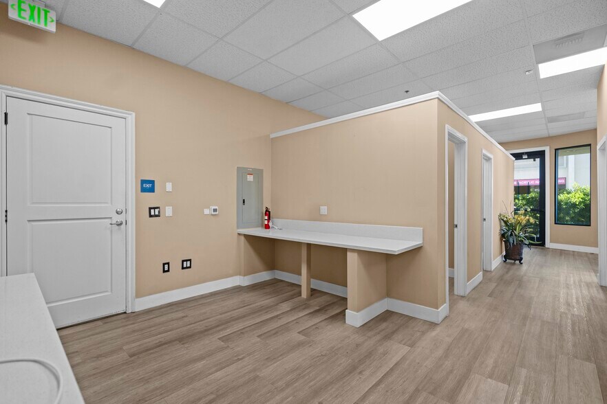 More Photos Of 9400 Valley Blvd, Rosemead Storefront For Lease