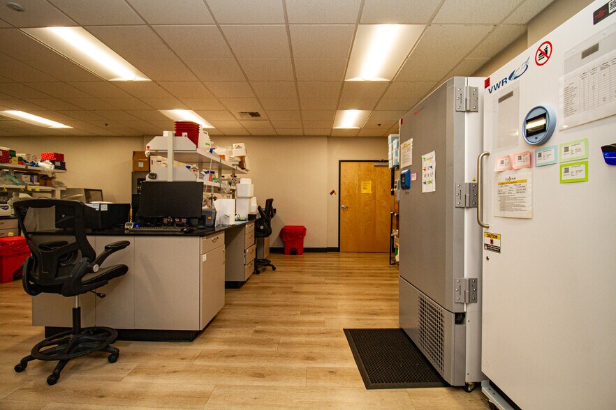 More Photos Of 3280 Grey Hawk Ct, Carlsbad Research And Development For Lease