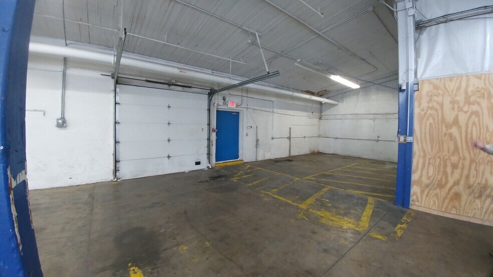 More Photos Of 655 Driving Park Ave, Rochester Warehouse For Lease