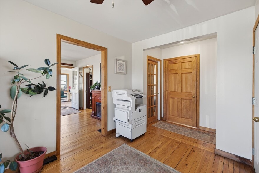 More Photos Of 2386 N Belfast Ave, Augusta Office For Sale