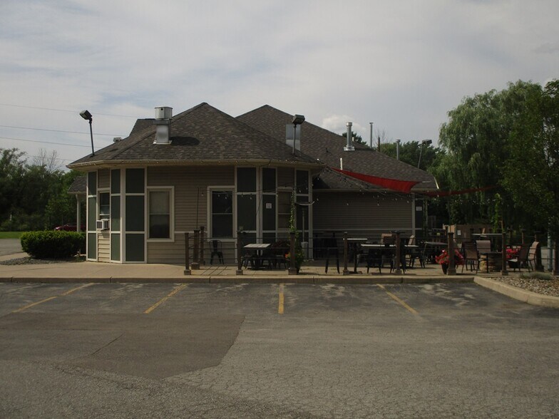 More Photos Of 1192 Manitou Rd, Hilton Freestanding For Sale