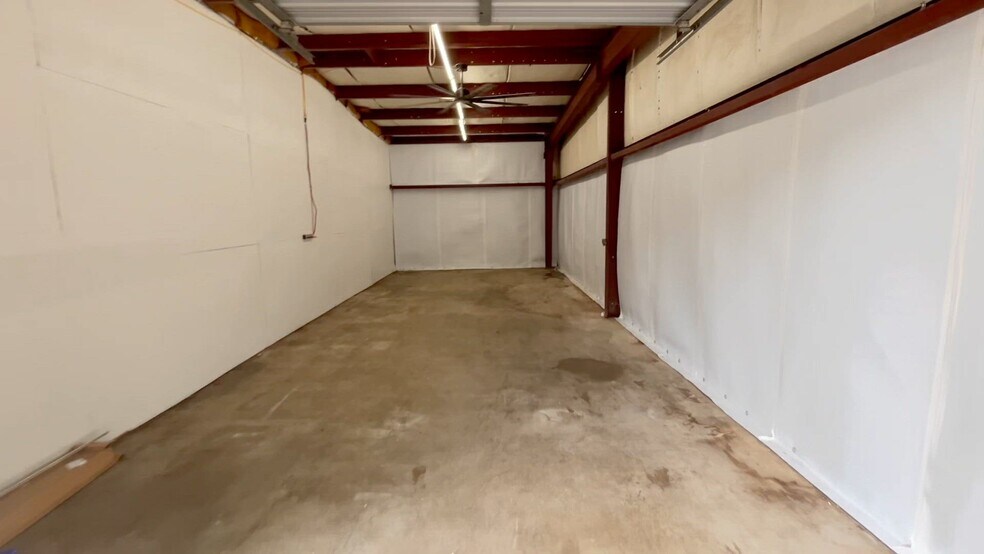 Primary Photo Of 2617 President Ave Ext, Tupelo Warehouse For Lease