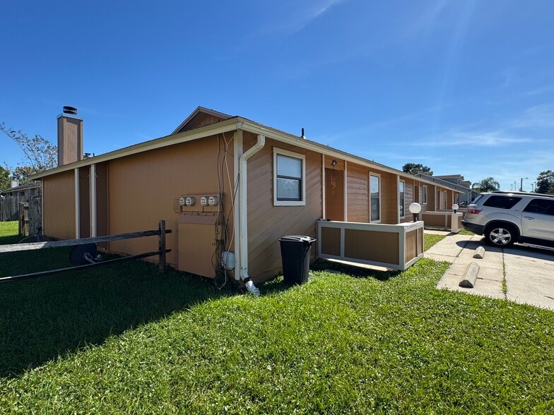 More Photos Of 1254 Ticonderoga Trl, Orange Park Multifamily For Sale