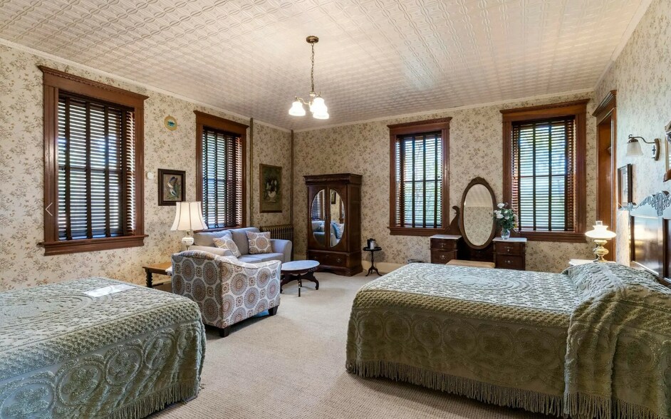 More Photos Of 600 N B St, Cripple Creek Hotel For Sale