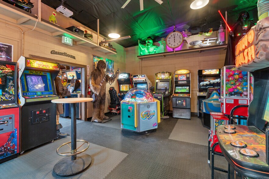 More Photos Of 208 N Molalla Ave, Molalla General Retail For Sale