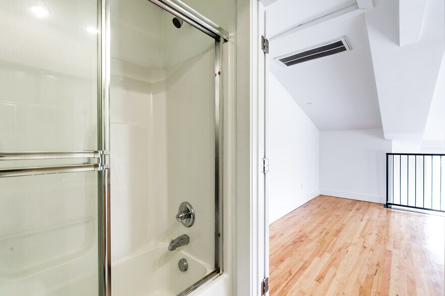 More Photos Of 141 E Wythe St, Petersburg Apartments For Sale