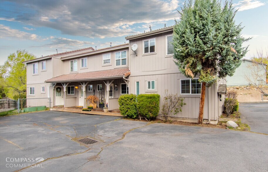 More Photos Of 931 NW Carlon Ave, Bend Multifamily For Sale
