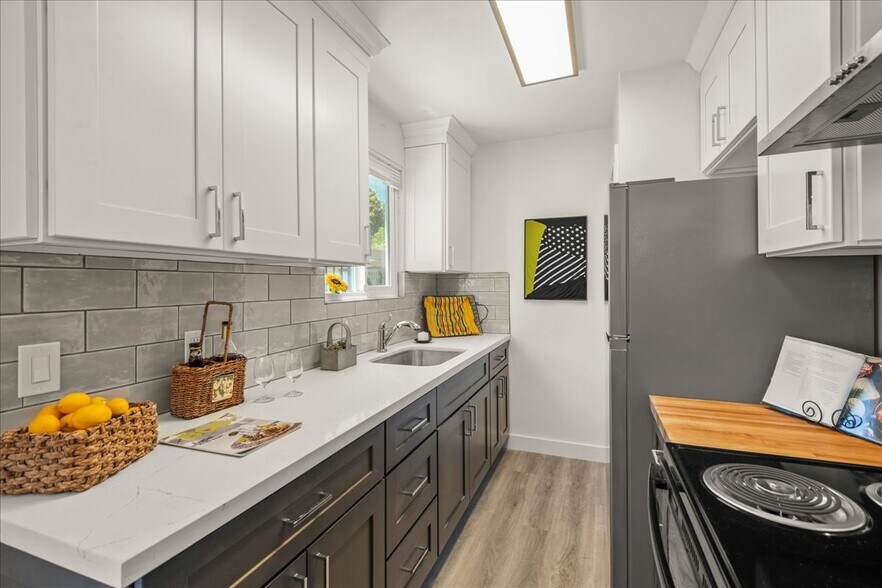 More Photos Of 2231 E 28th St, Oakland Apartments For Sale