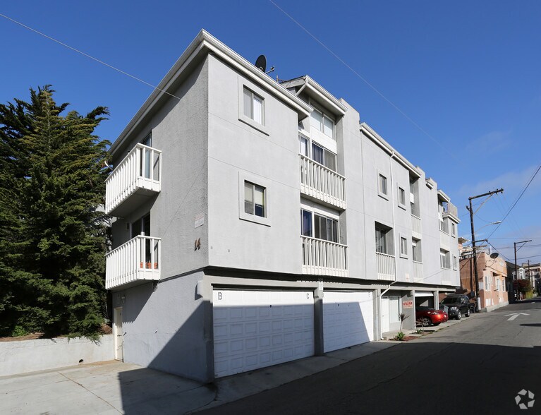 Primary Photo Of 14 Ozone Ave, Venice Apartments For Sale