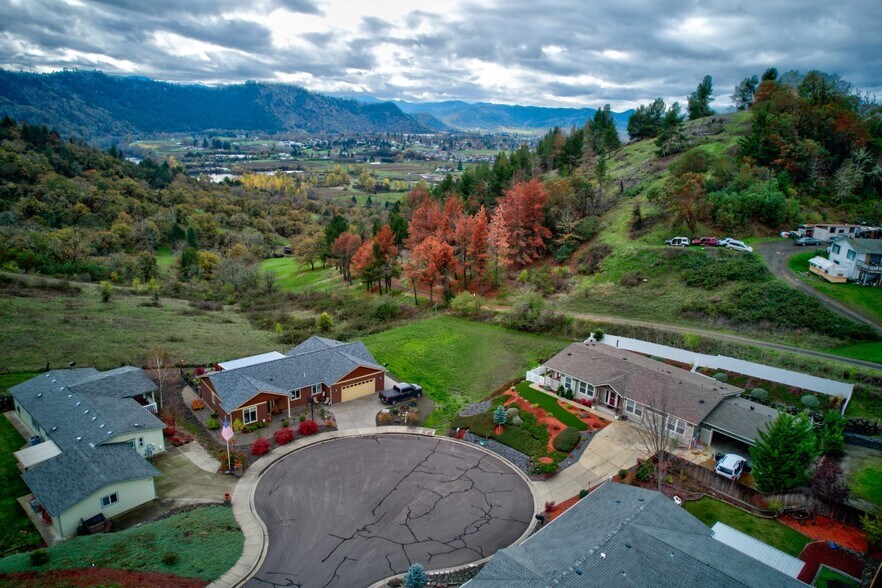 More Photos Of 140 Erin Ct, Roseburg Land For Sale